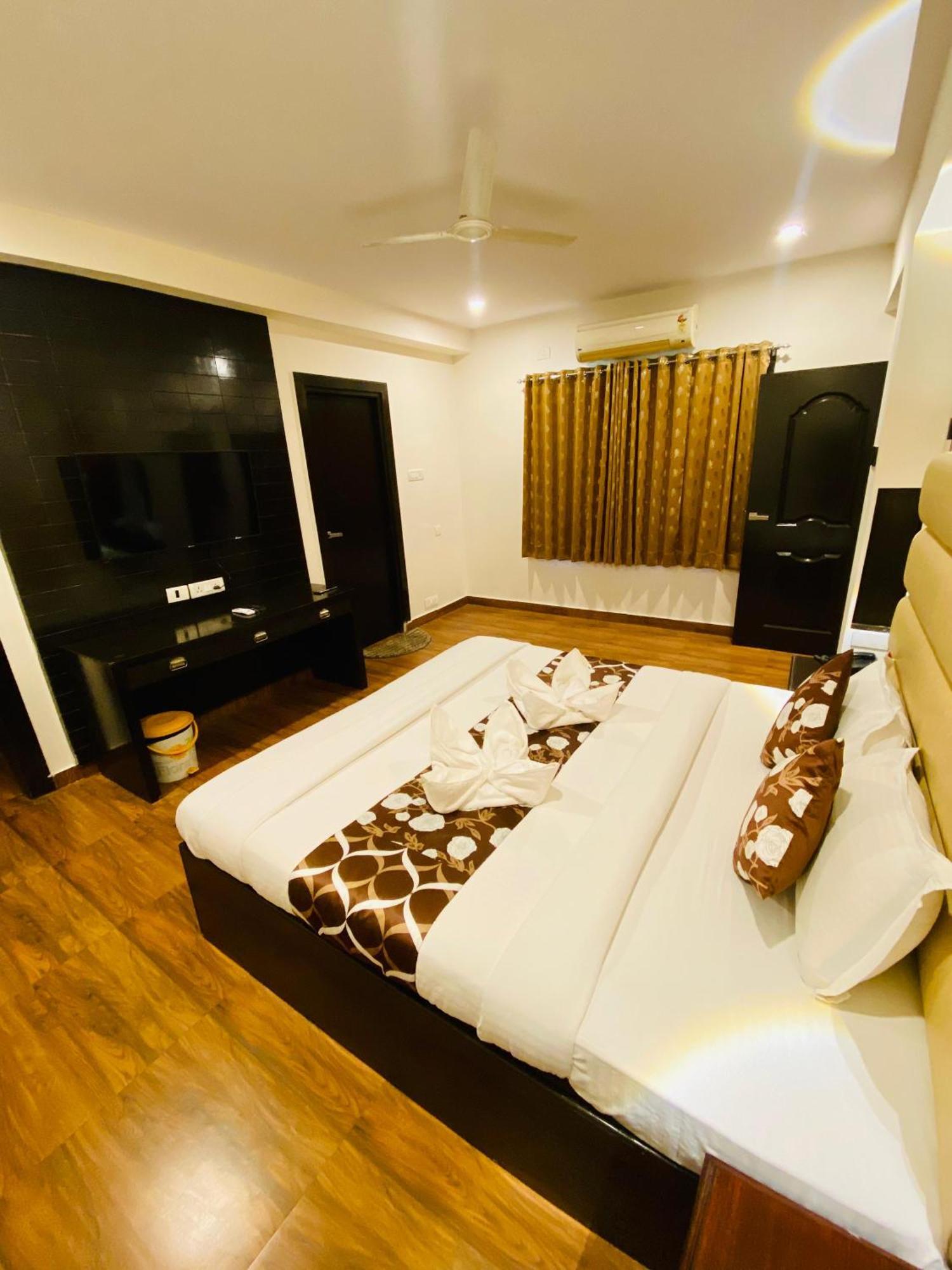 Shloka Residency Hotel Shamshabad Exterior photo